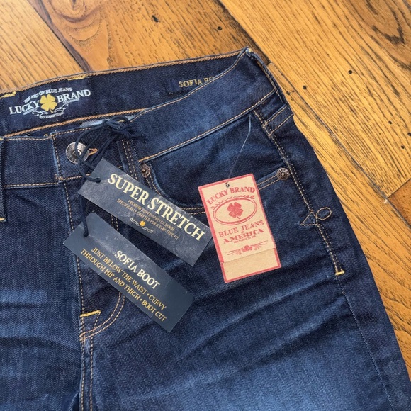 NWT Lucky Brand Dark Indigo Sofia Boot Super Stretch Women’s Jeans Size 2 - Picture 2 of 5